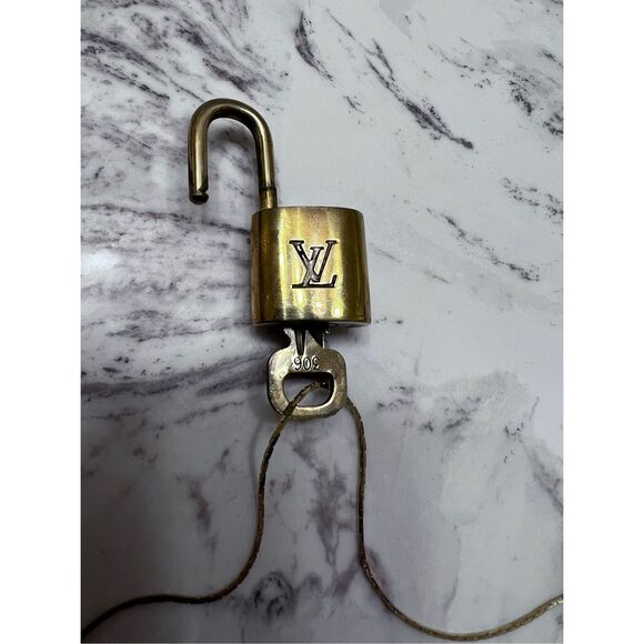Louis Vuitton Handbags - Louis Vuitton lock and key